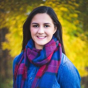 Meet your Posher, Alaina